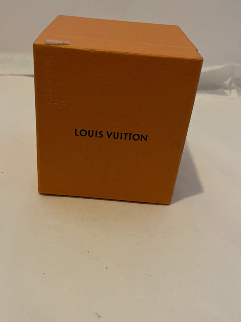 Louis Vuitton - תכשיט 9x9x9