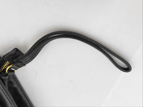 Chanel Black Leather Coco Mark Turn-Lock Wristlet Clutch Bag) 1996 נדיר במיוחד