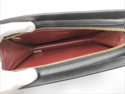 Chanel Black Leather Coco Mark Turn-Lock Wristlet Clutch Bag) 1996 נדיר במיוחד