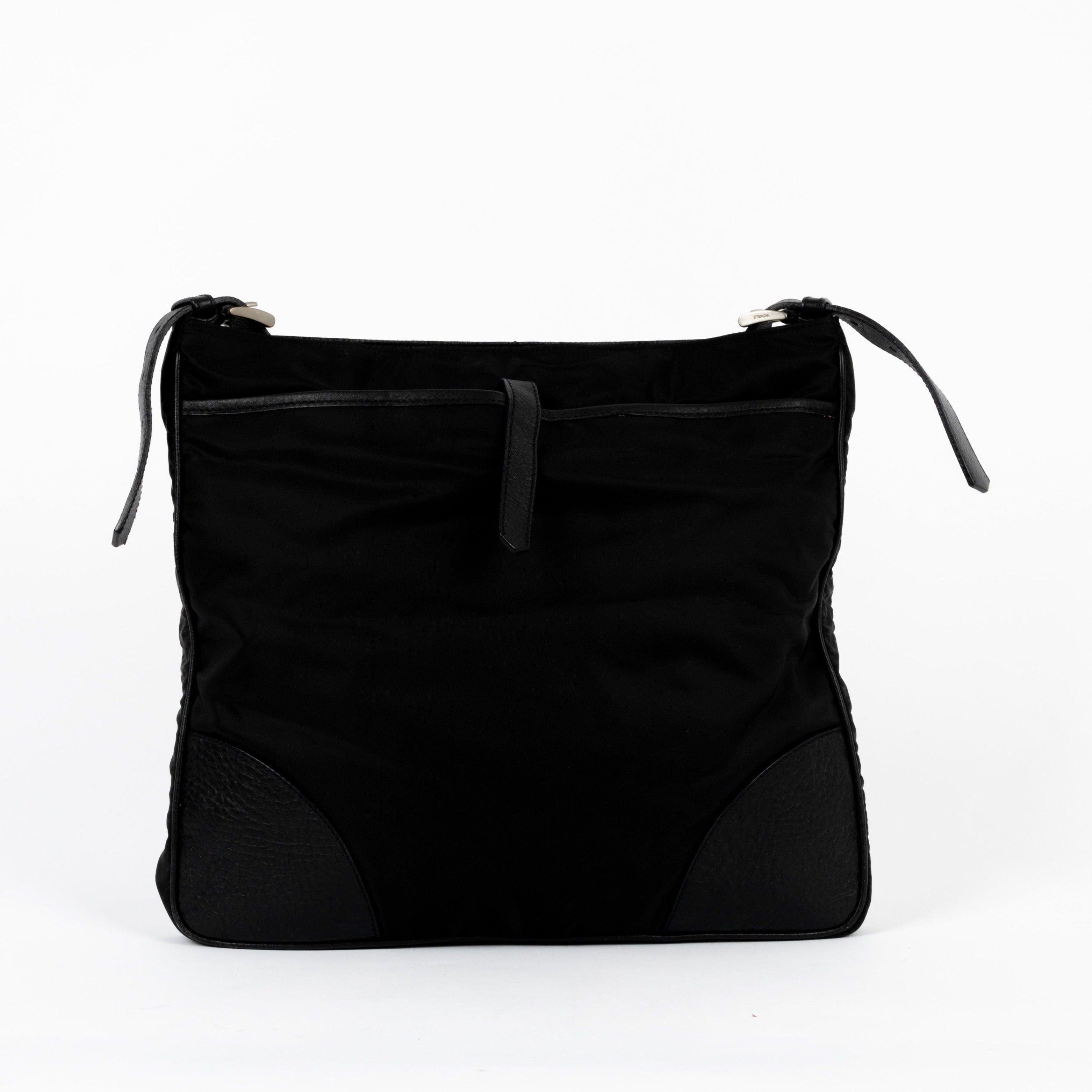 Crossbody Black Nylon Bag - Volver