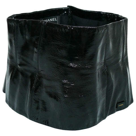 CHANEL Vintage Fall 2001 Runway Black Patent Leather Corset Wide Belt size 40