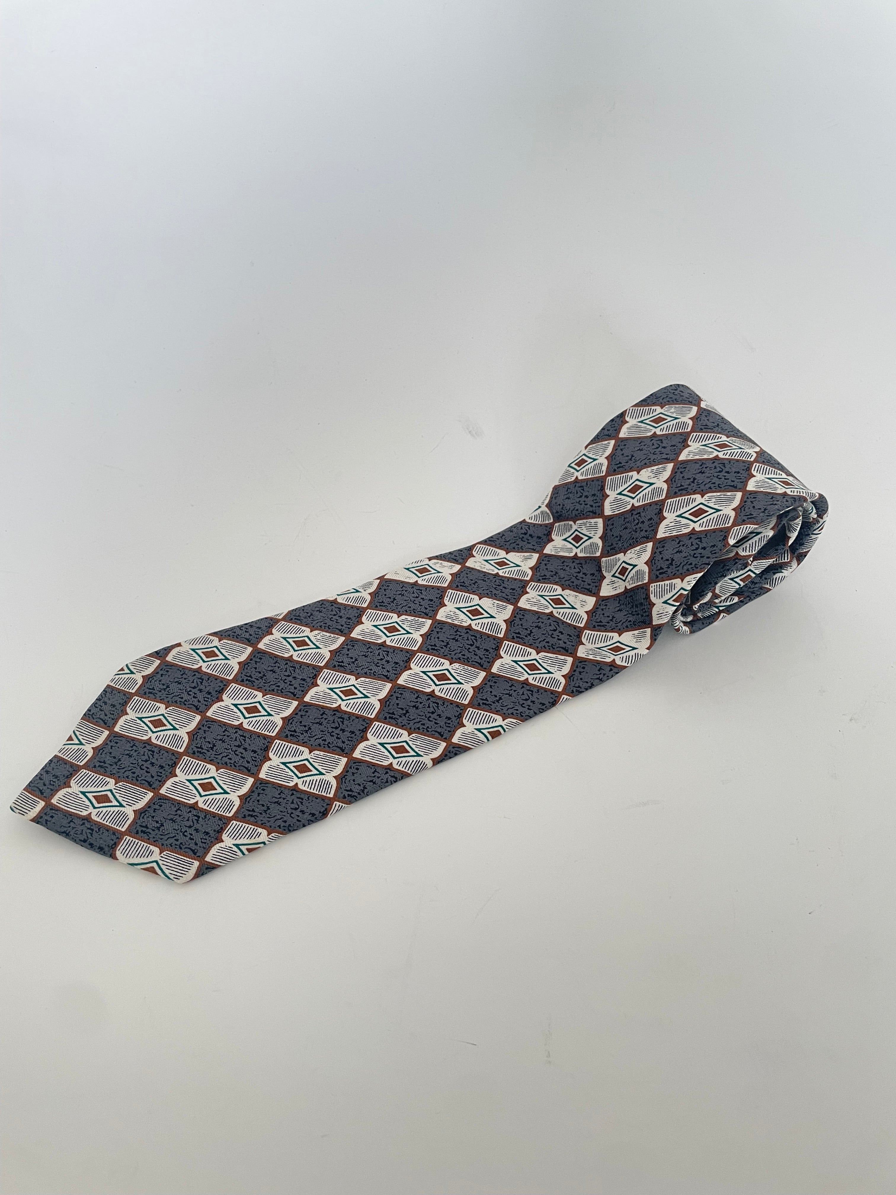 Tie Classic Pattern