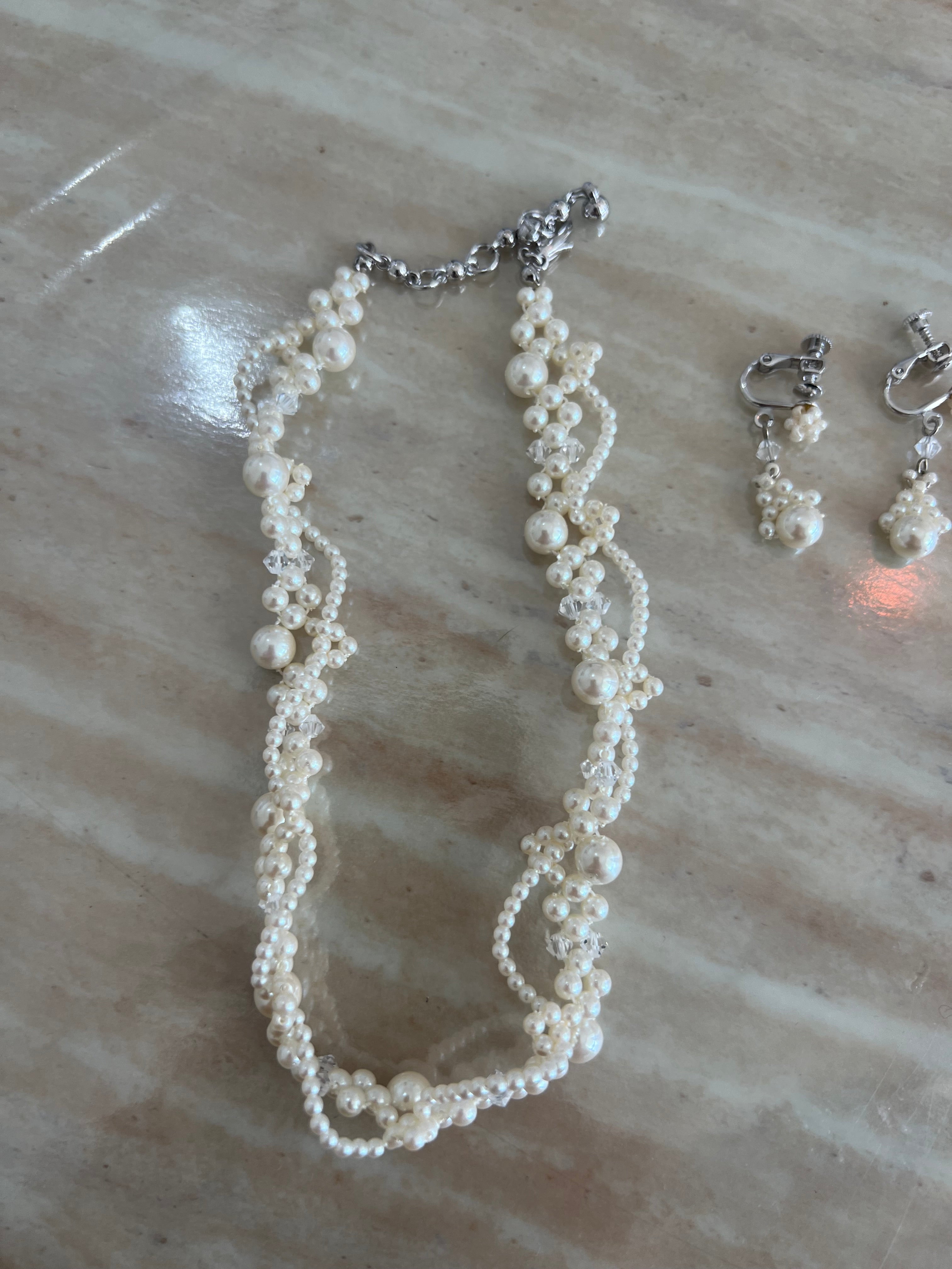 Vintage Pearl Necklace & Earrings Set