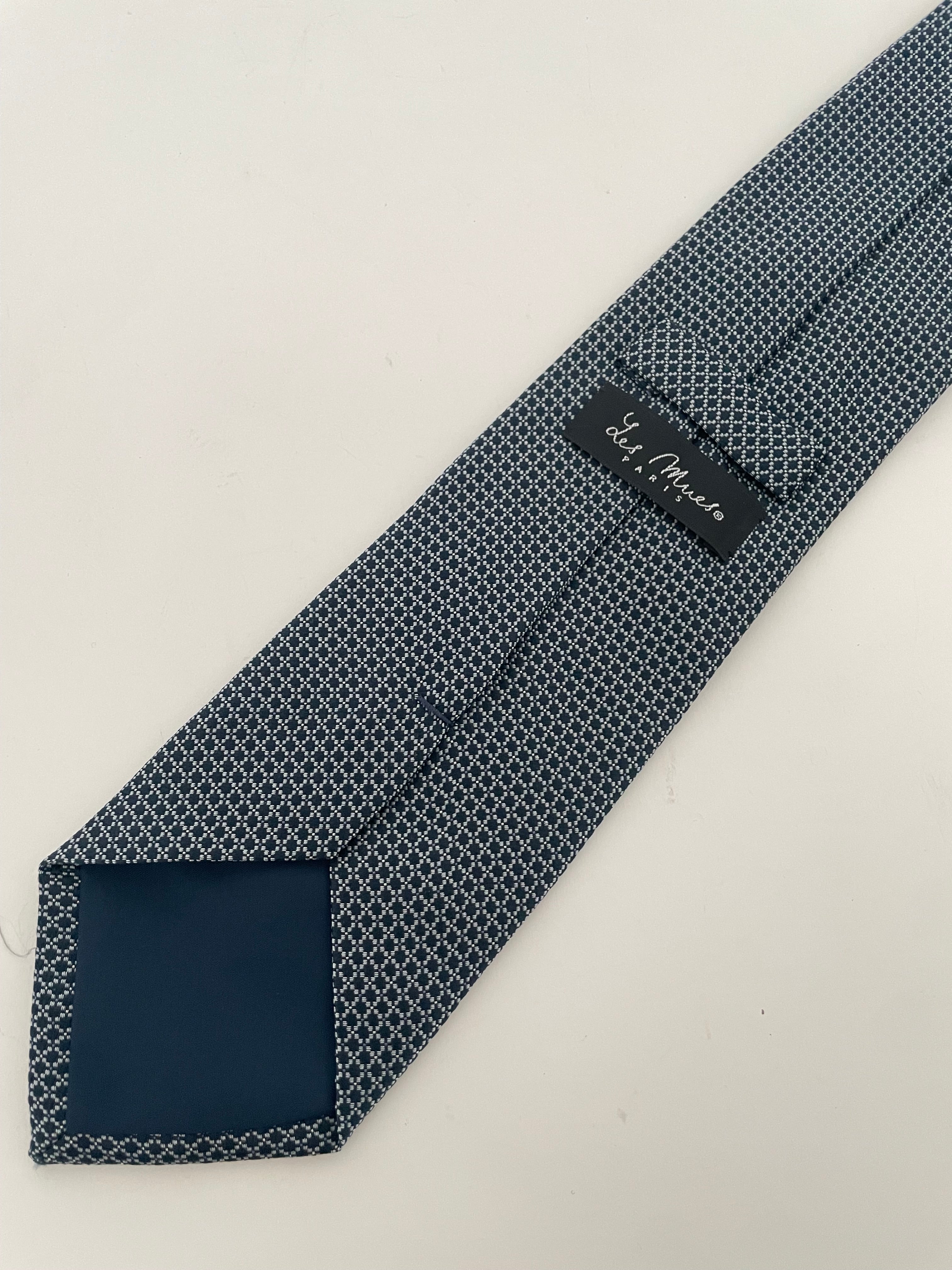 Tie Classic Pattern