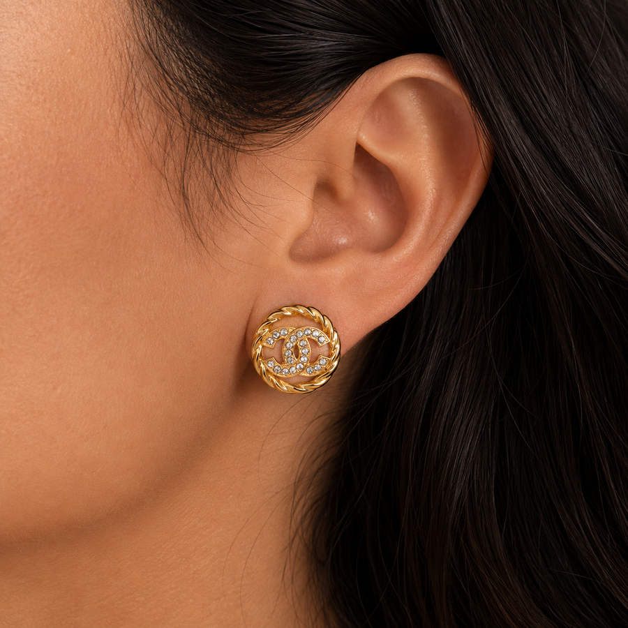 CHANEL Gold-Tone Knot Clip-On Earrings – Karl Lagerfeld Era נדיר במיוחד
