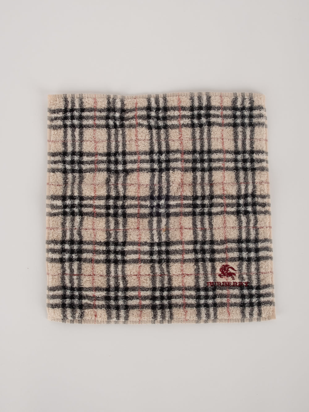 Burberry Checked Wool Towel – Beige / Black