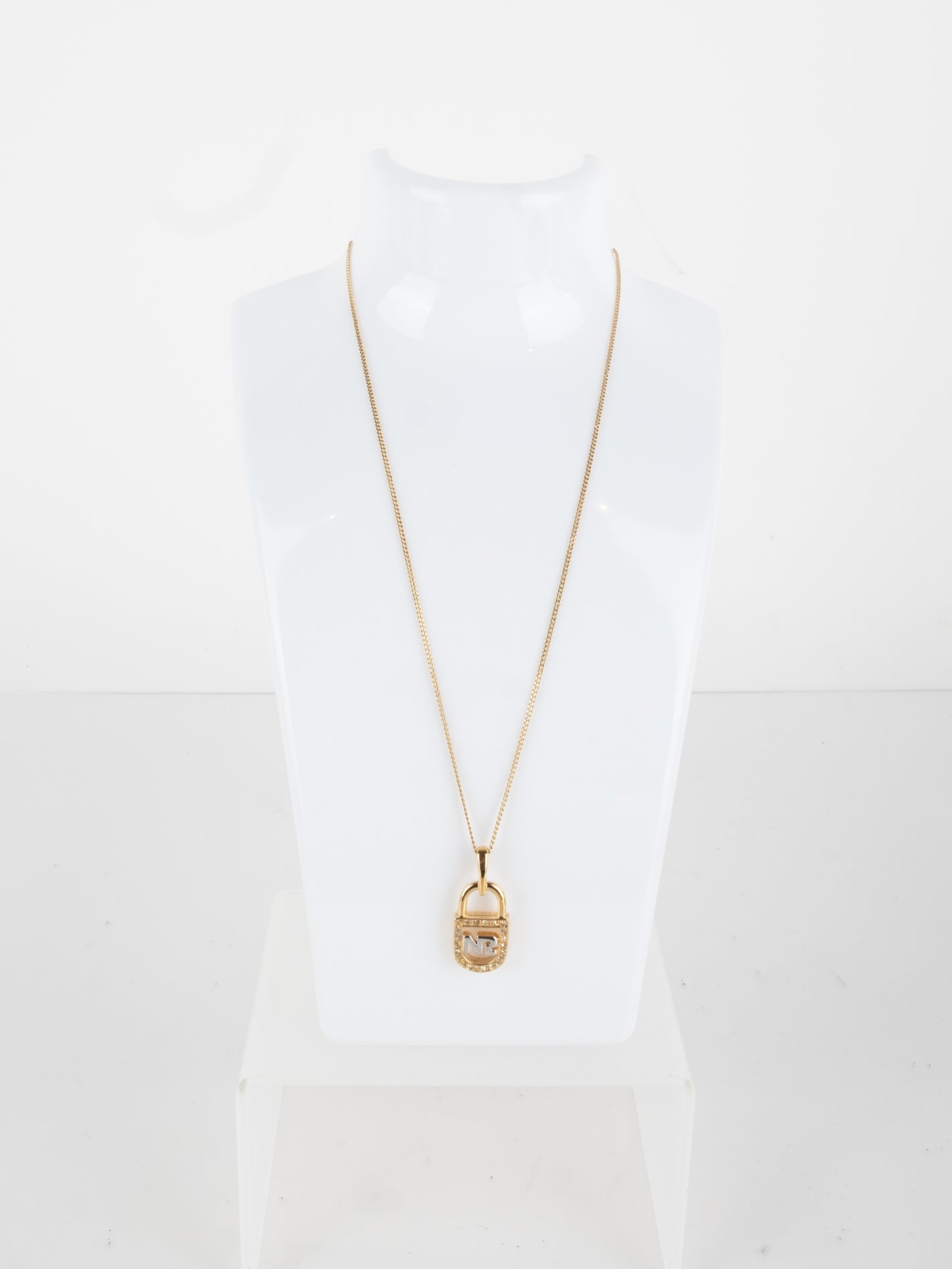 Nina Ricci Necklaces