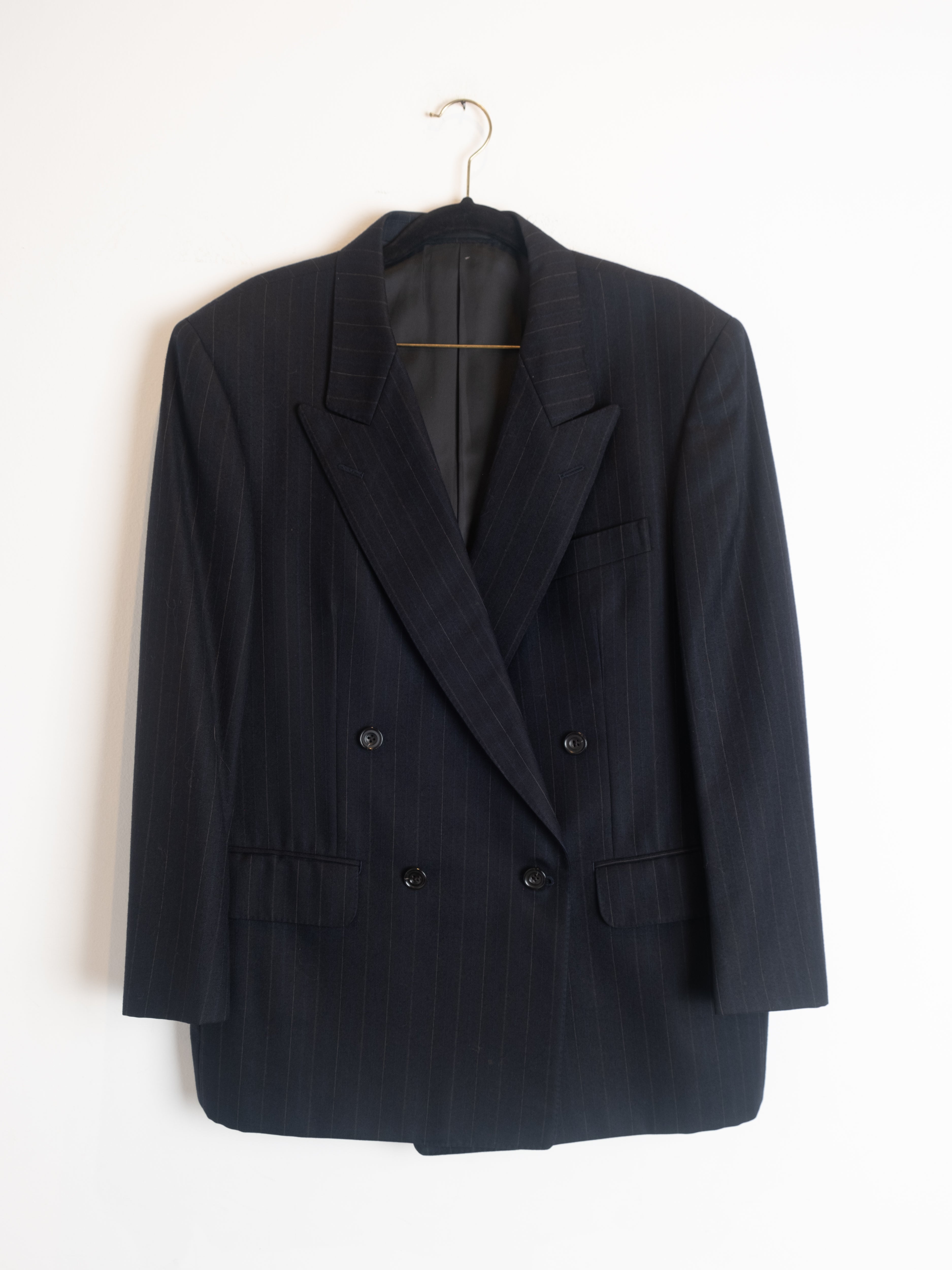 Burberry Suit – Classic Double-Breasted Navy Pinstripe