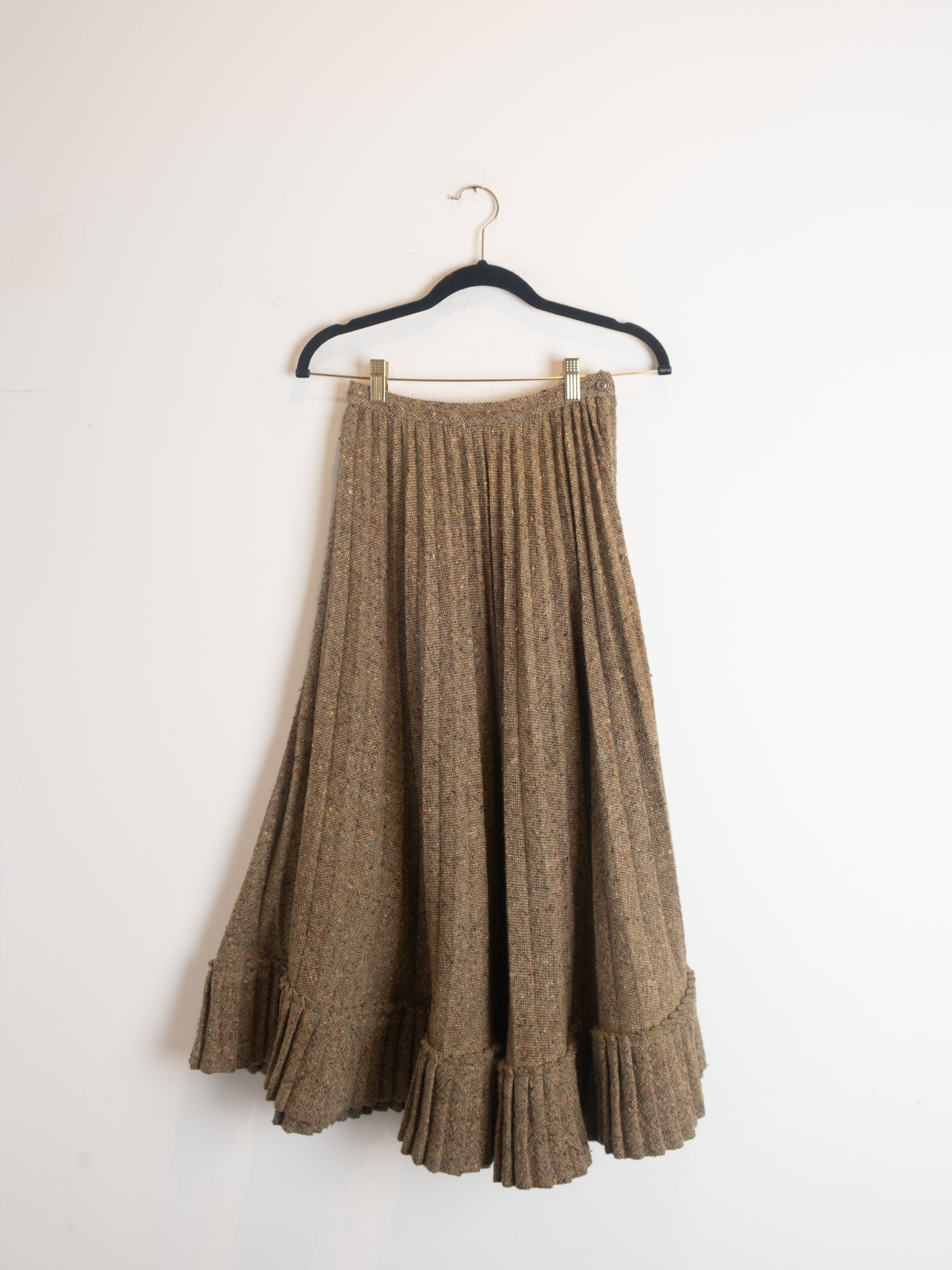 Vintage Pleated Skirt – No Brand