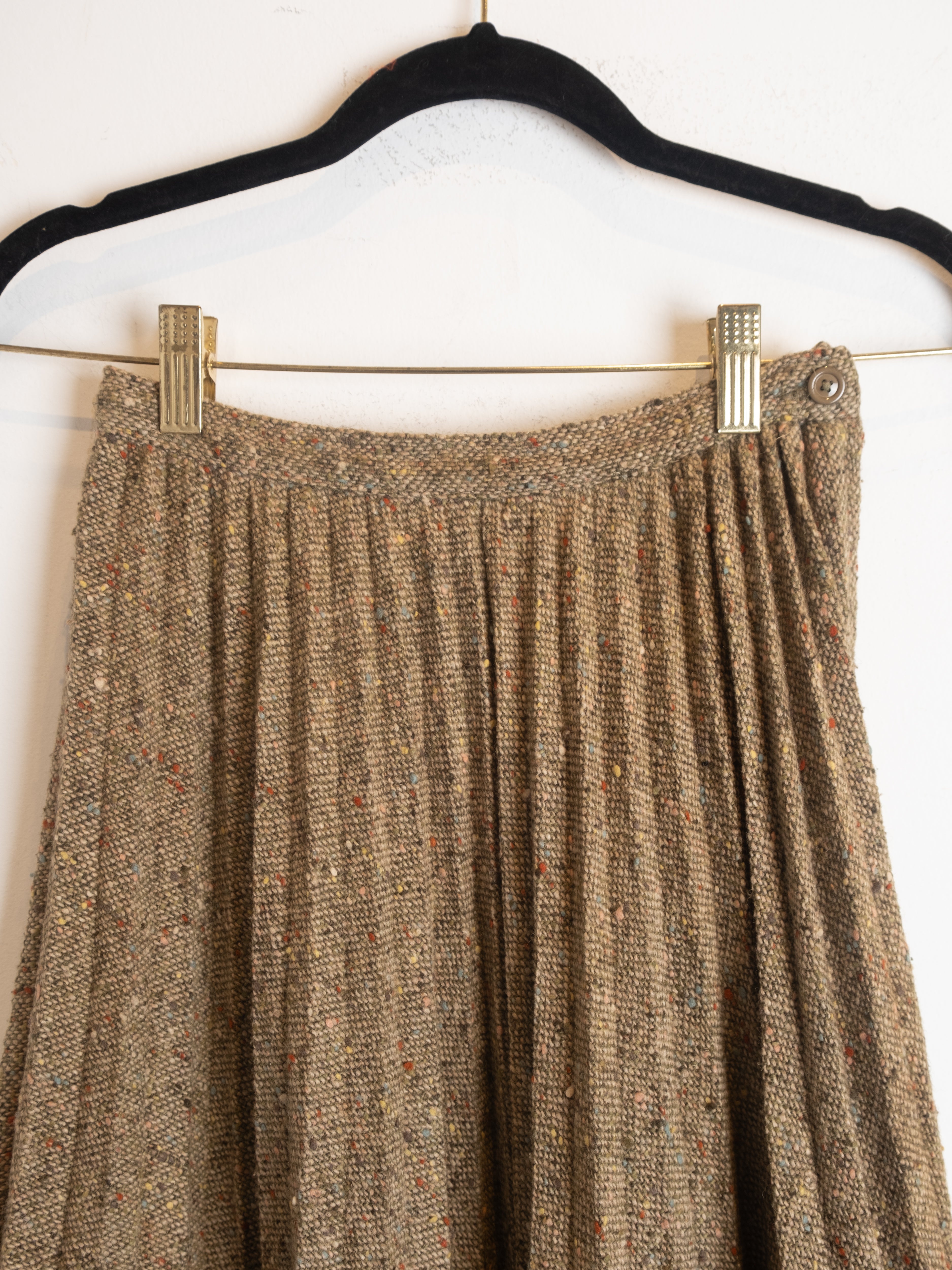 Vintage Pleated Skirt – No Brand