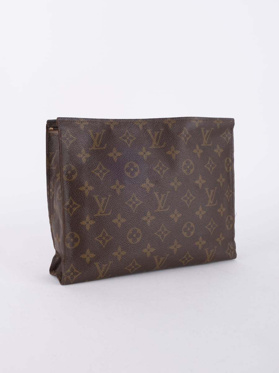 LOUIS VUITTON clutch