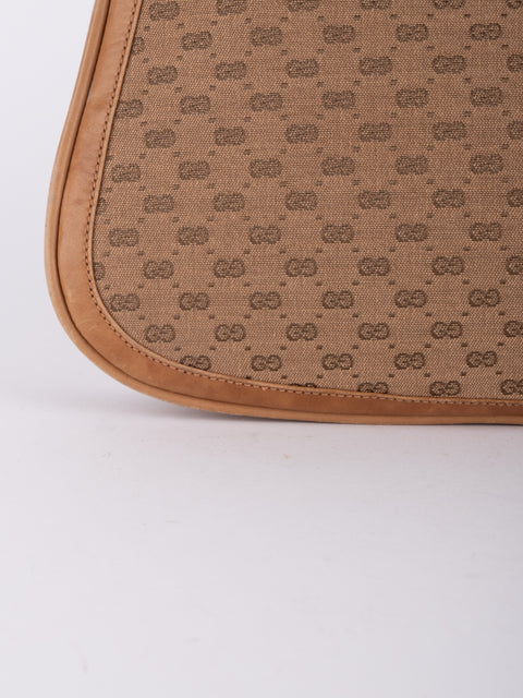 Gucci GG Supreme Vintage Flap Clutch
