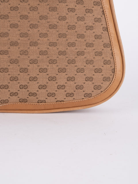 Gucci GG Supreme Vintage Flap Clutch