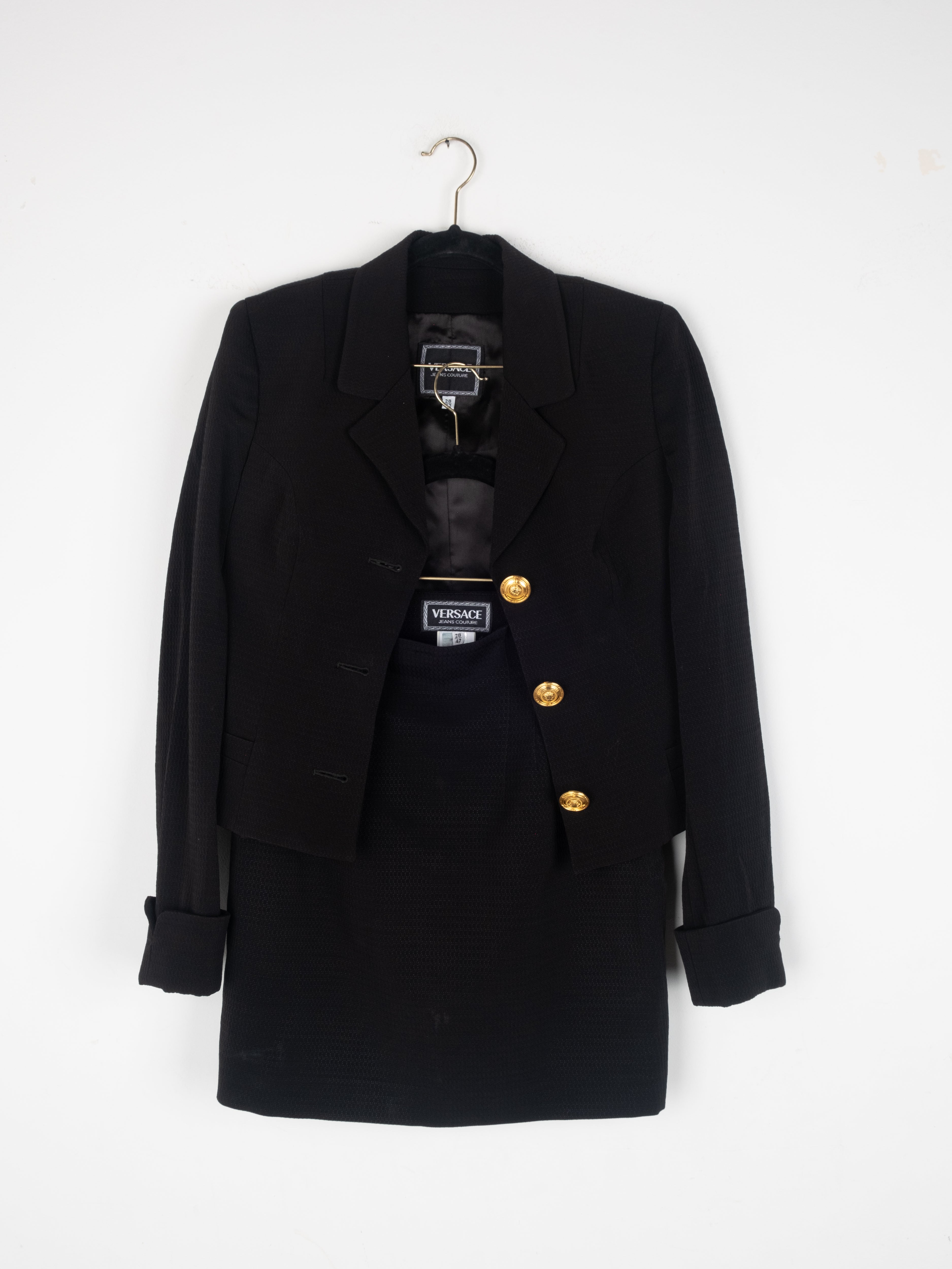 Versace Black Gold Button Suit נדיר להשגה