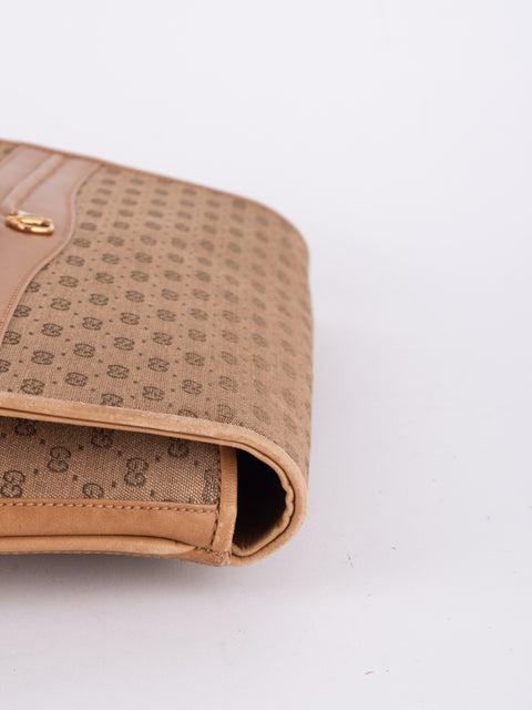 Gucci GG Supreme Vintage Flap Clutch