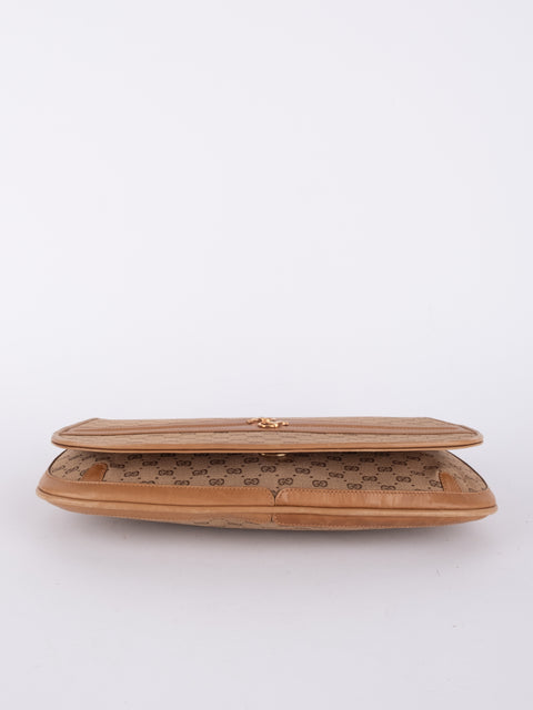 Gucci GG Supreme Vintage Flap Clutch
