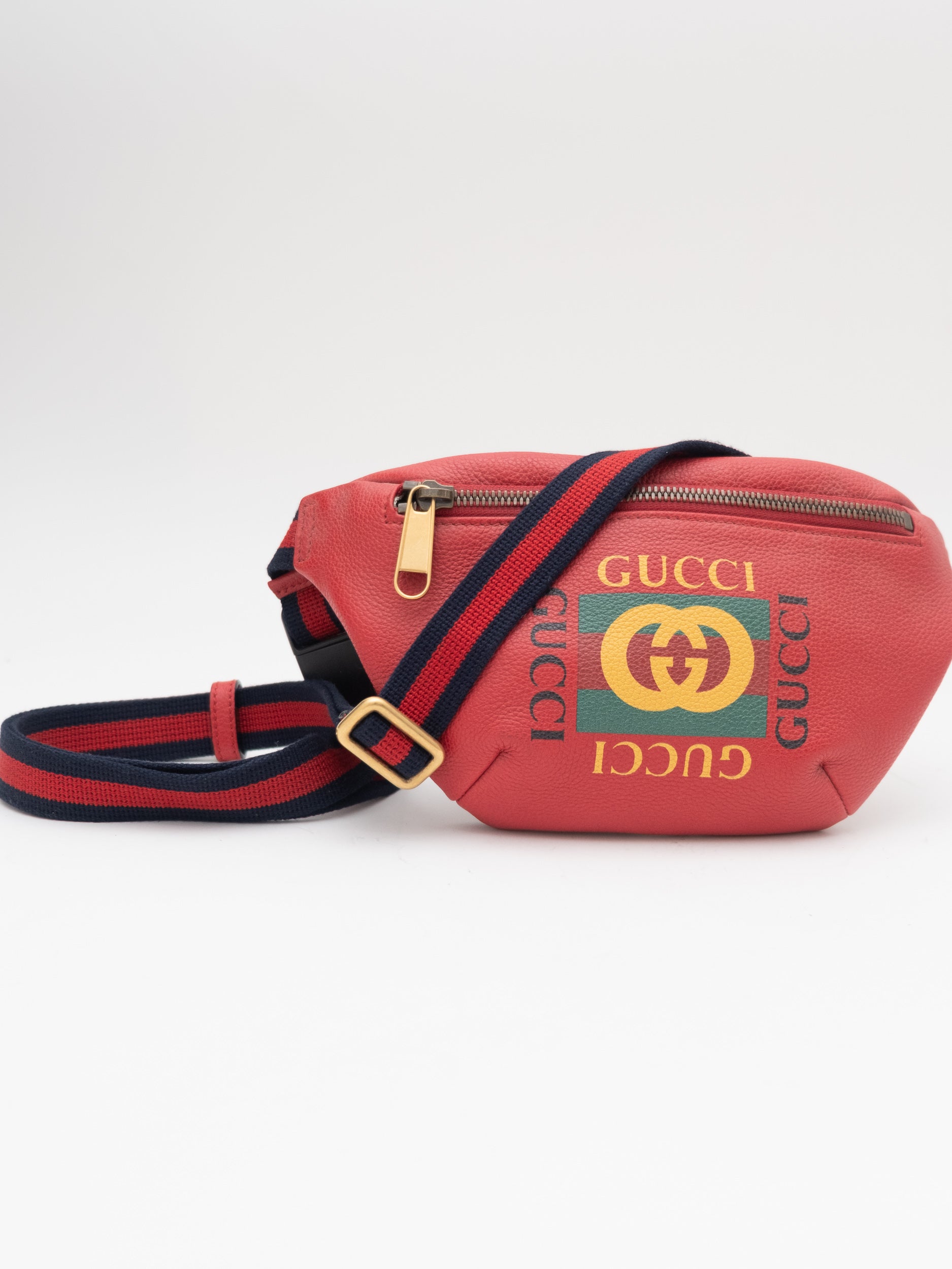 GUCCI Leather Logo Belt Bag Red