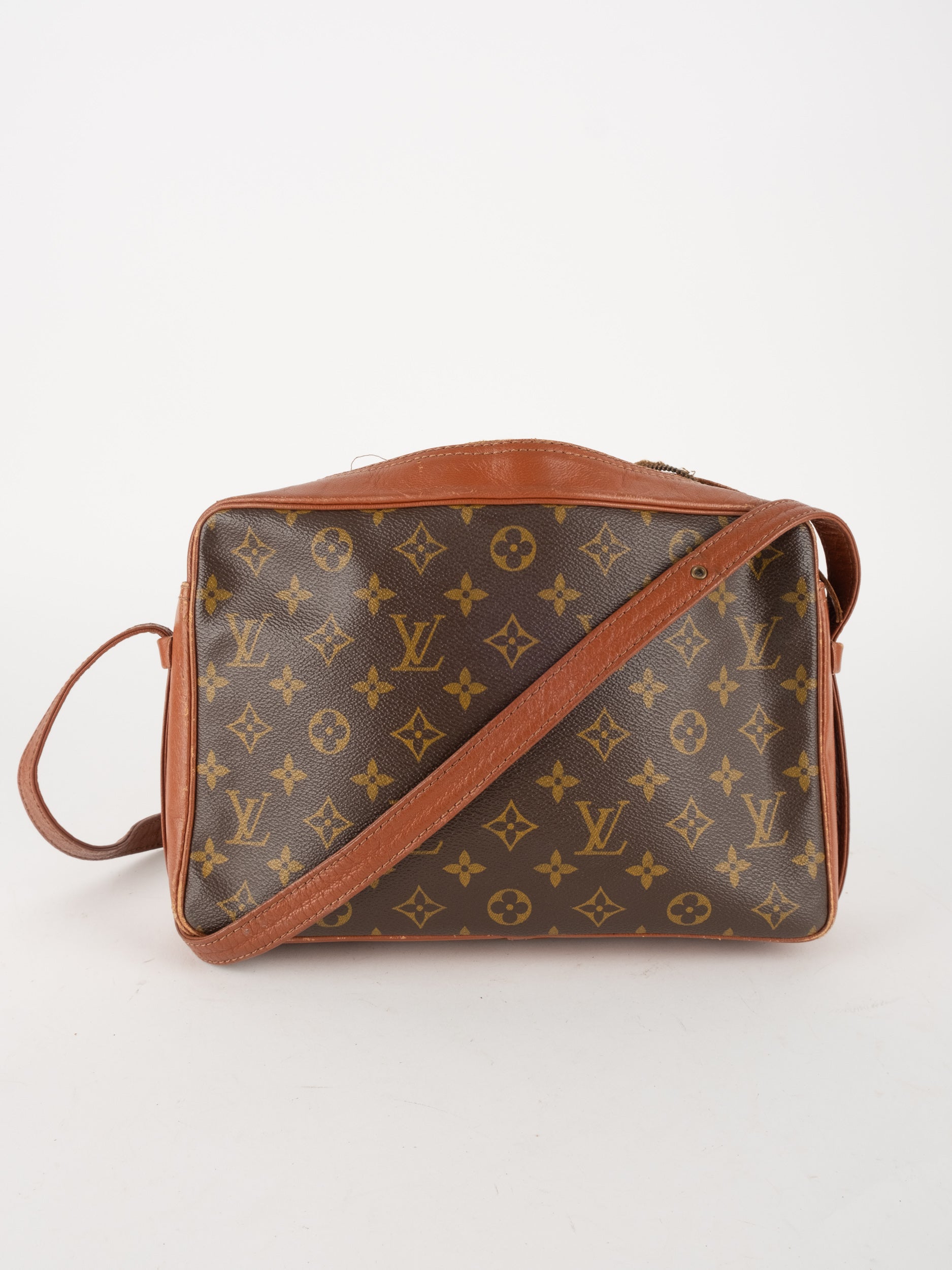LOUIS VUITTON Monogram Crossbody Bag