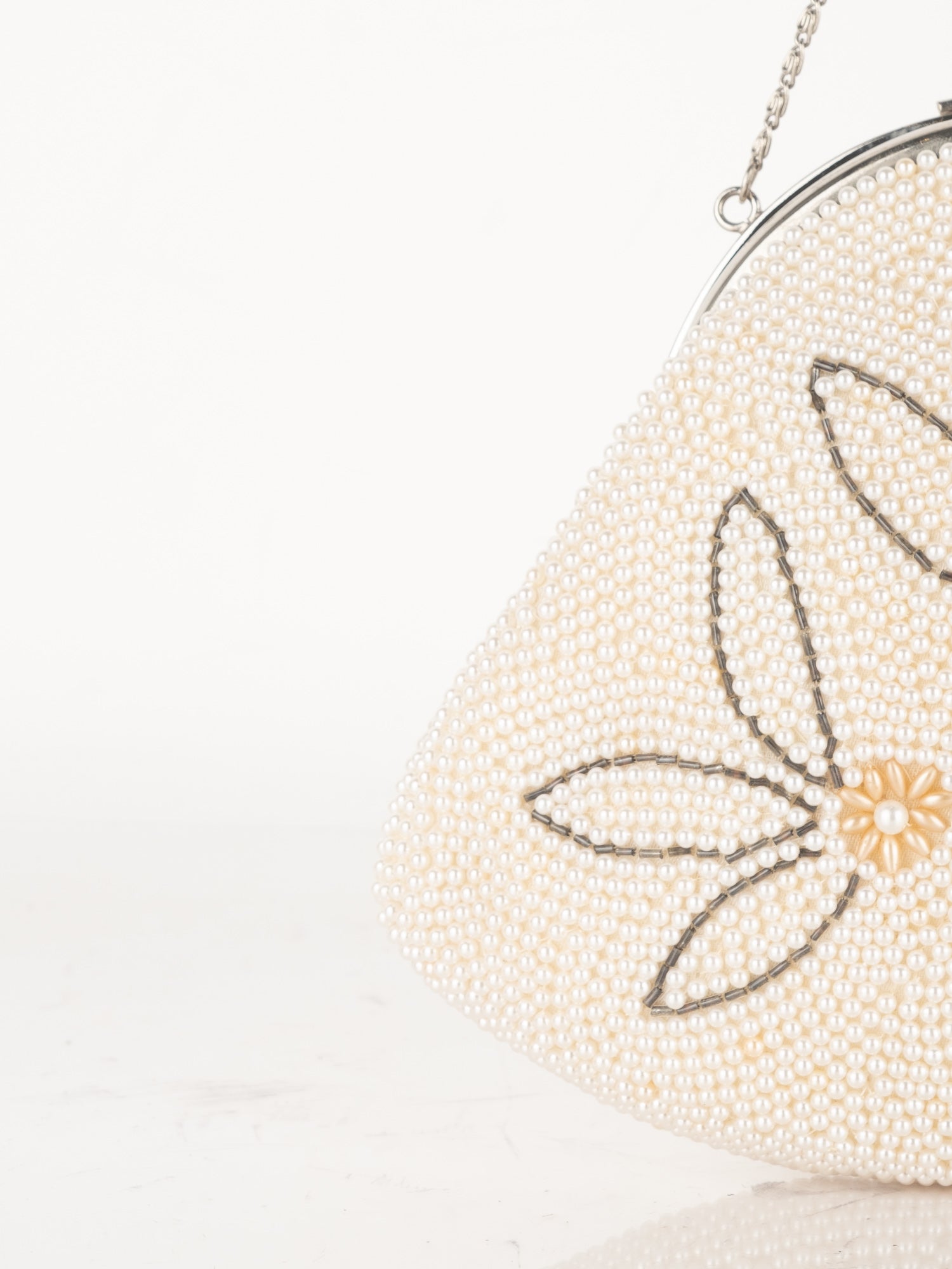 Vintage White Floral Beaded Bag