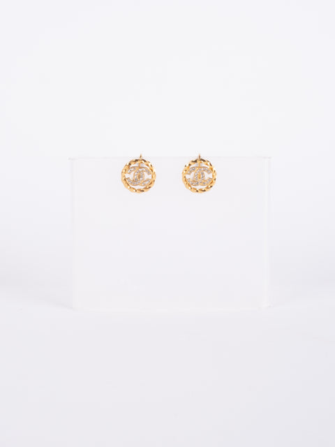 CHANEL Gold-Tone Knot Clip-On Earrings – Karl Lagerfeld Era נדיר במיוחד