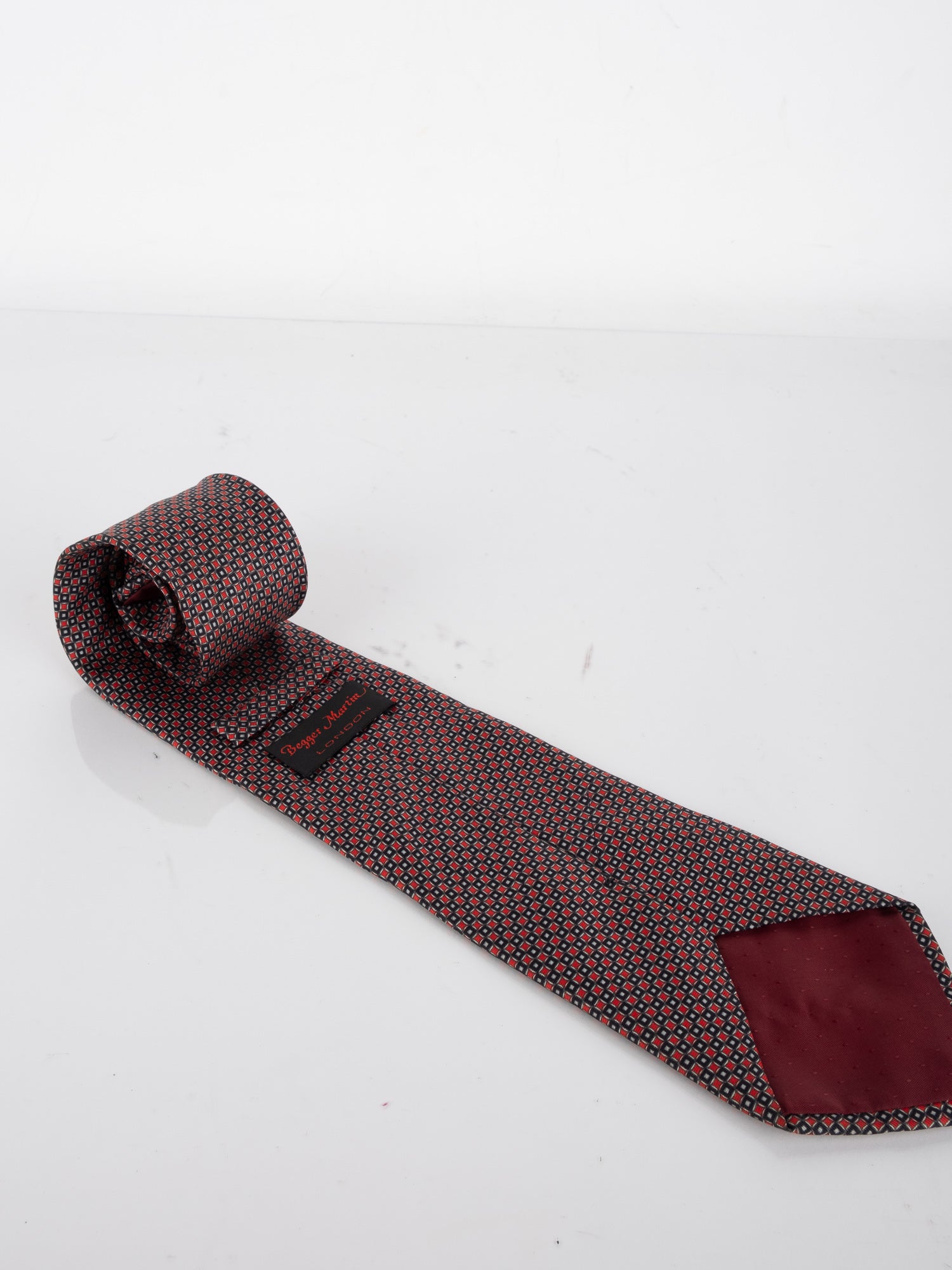 Vintage Classic Tie