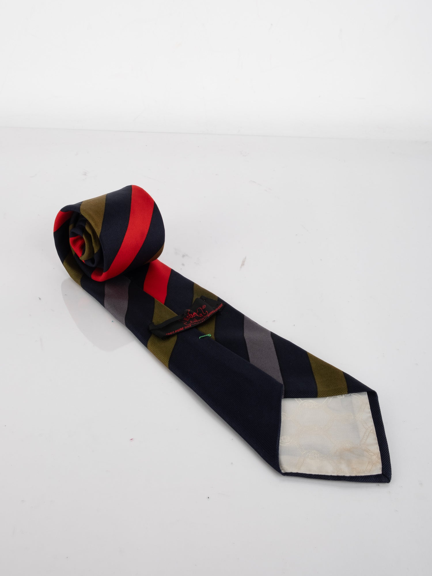 Vintage Classic Tie