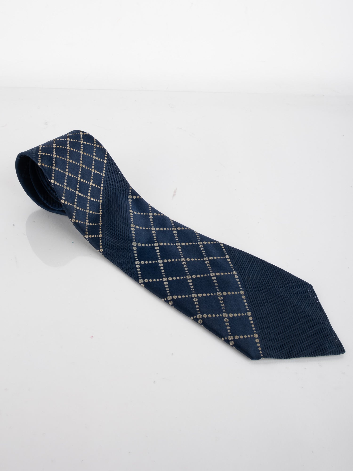 Vintage Classic Tie