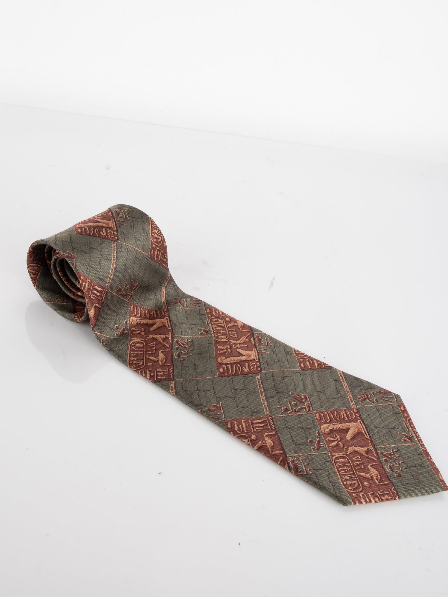 Vintage Classic Tie