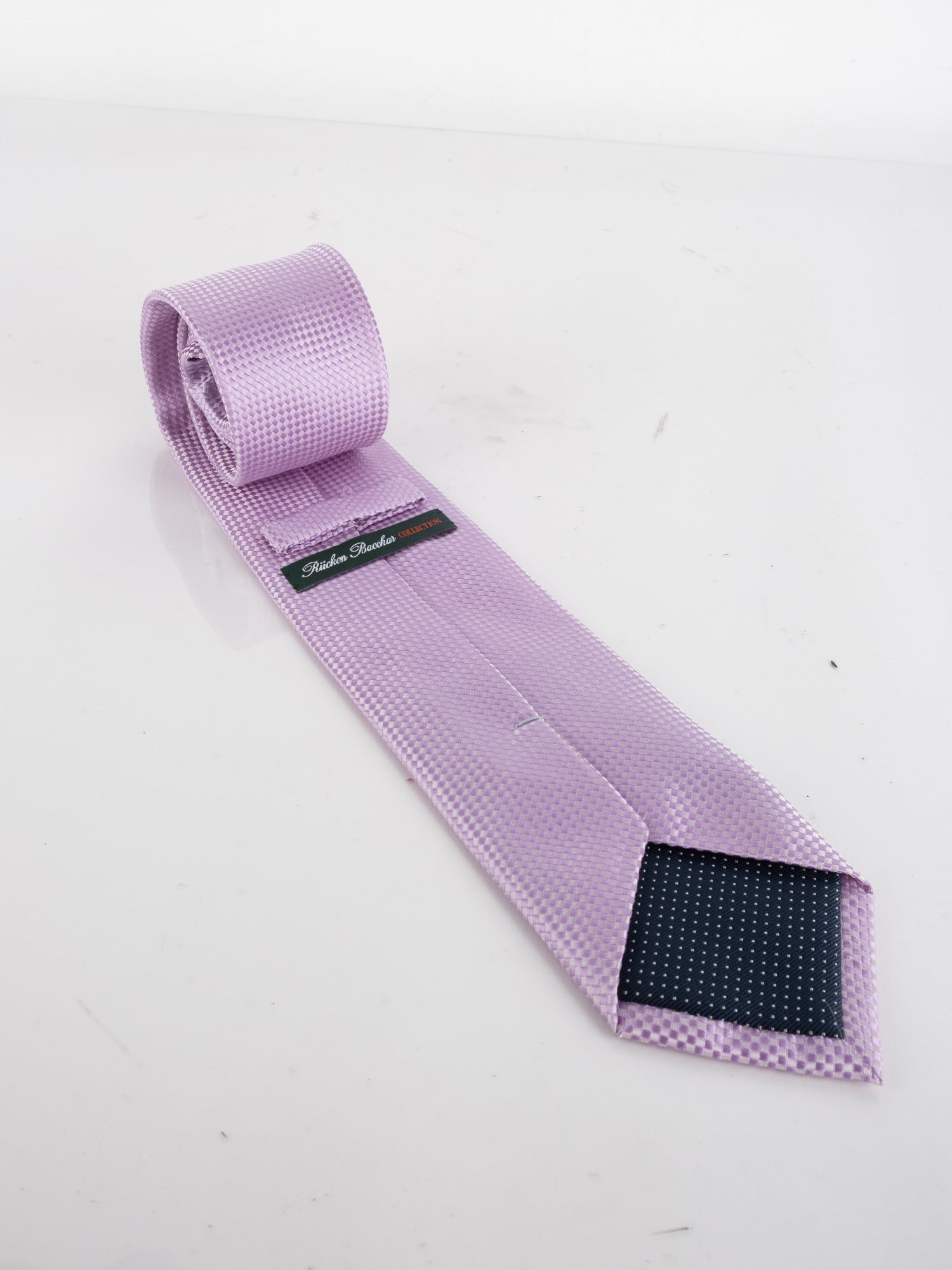 Vintage Classic Tie