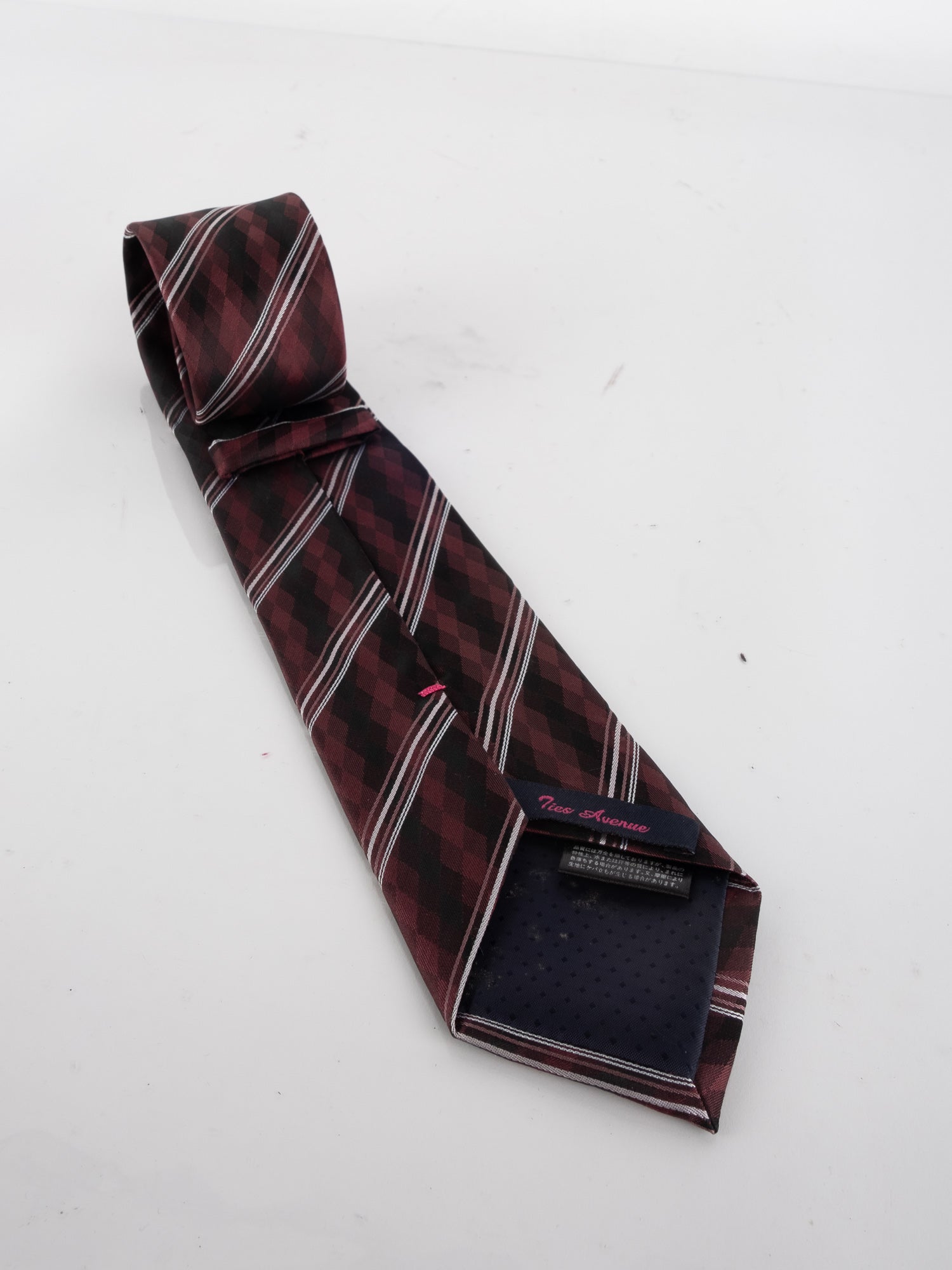 Vintage Classic Tie