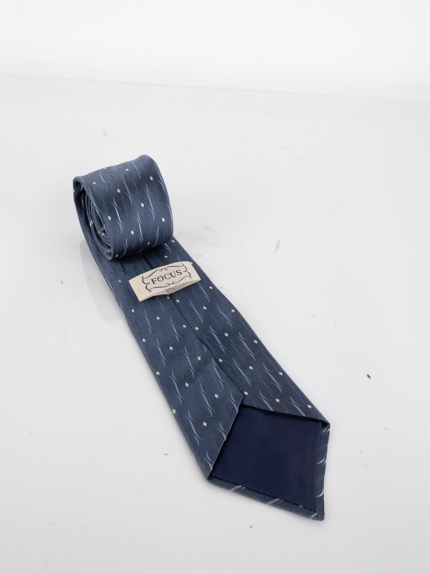 Vintage Classic Tie