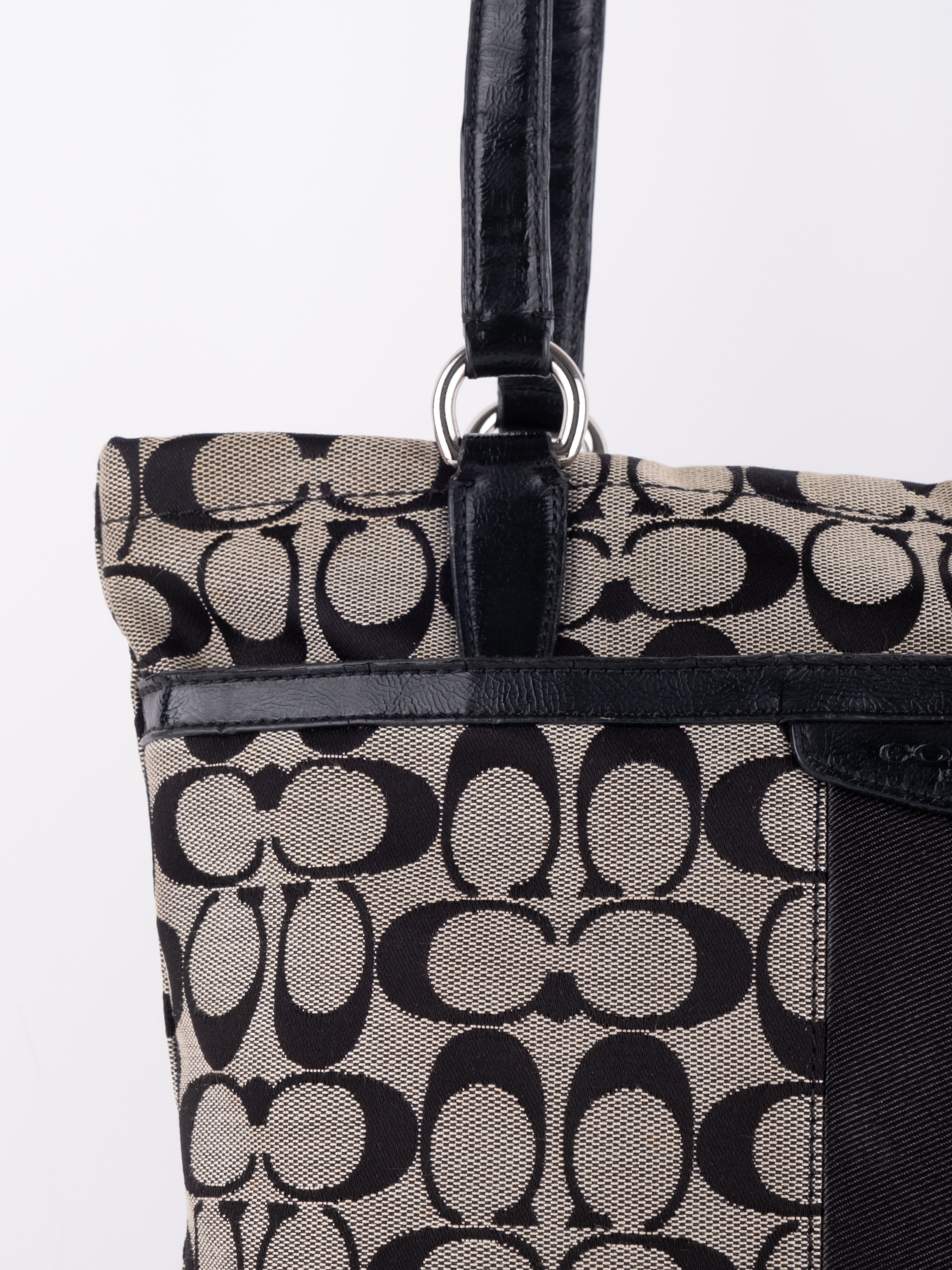 COACH Signature Vintage Tote Bag
