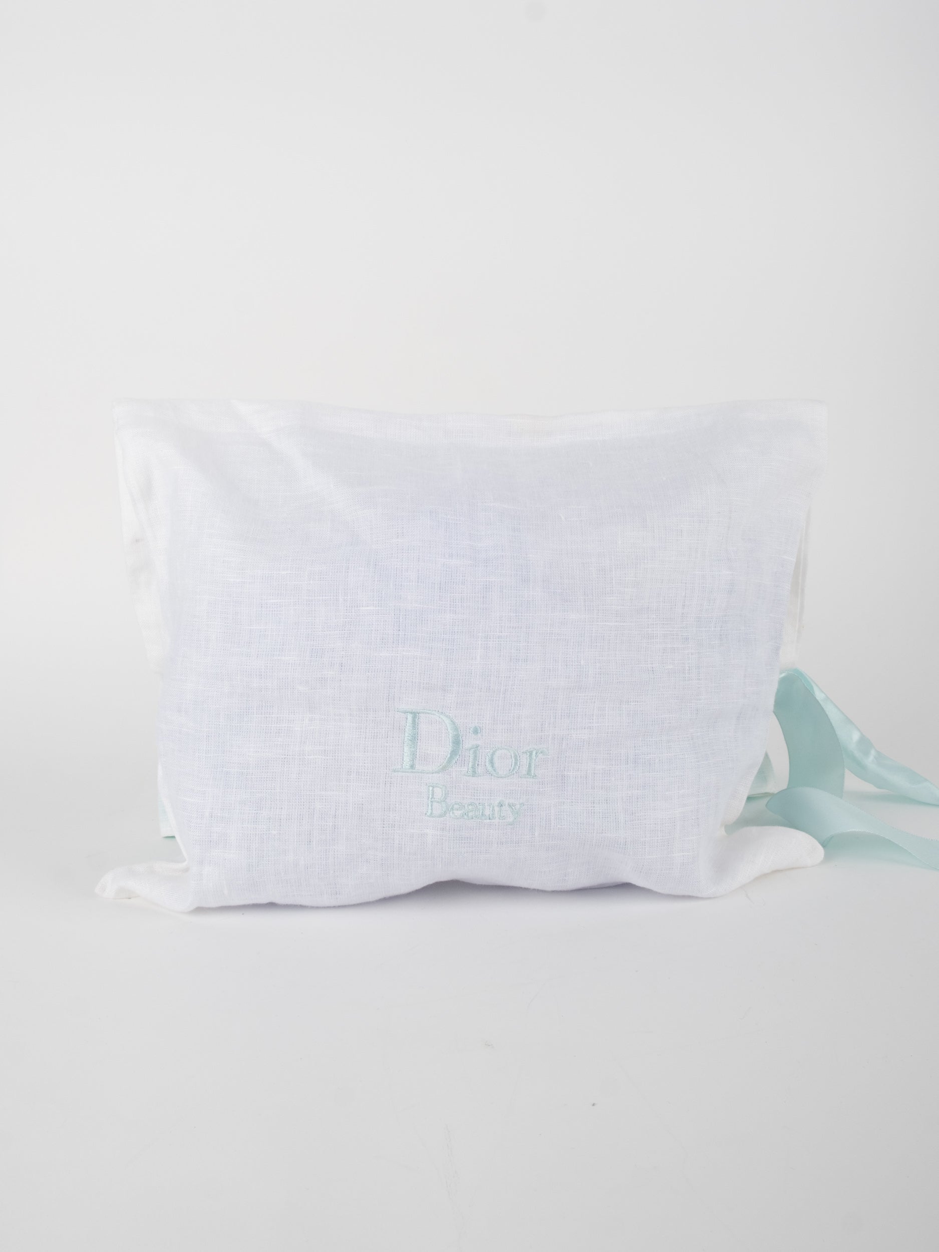 DIOR Beauty White Pouch Logo Mint