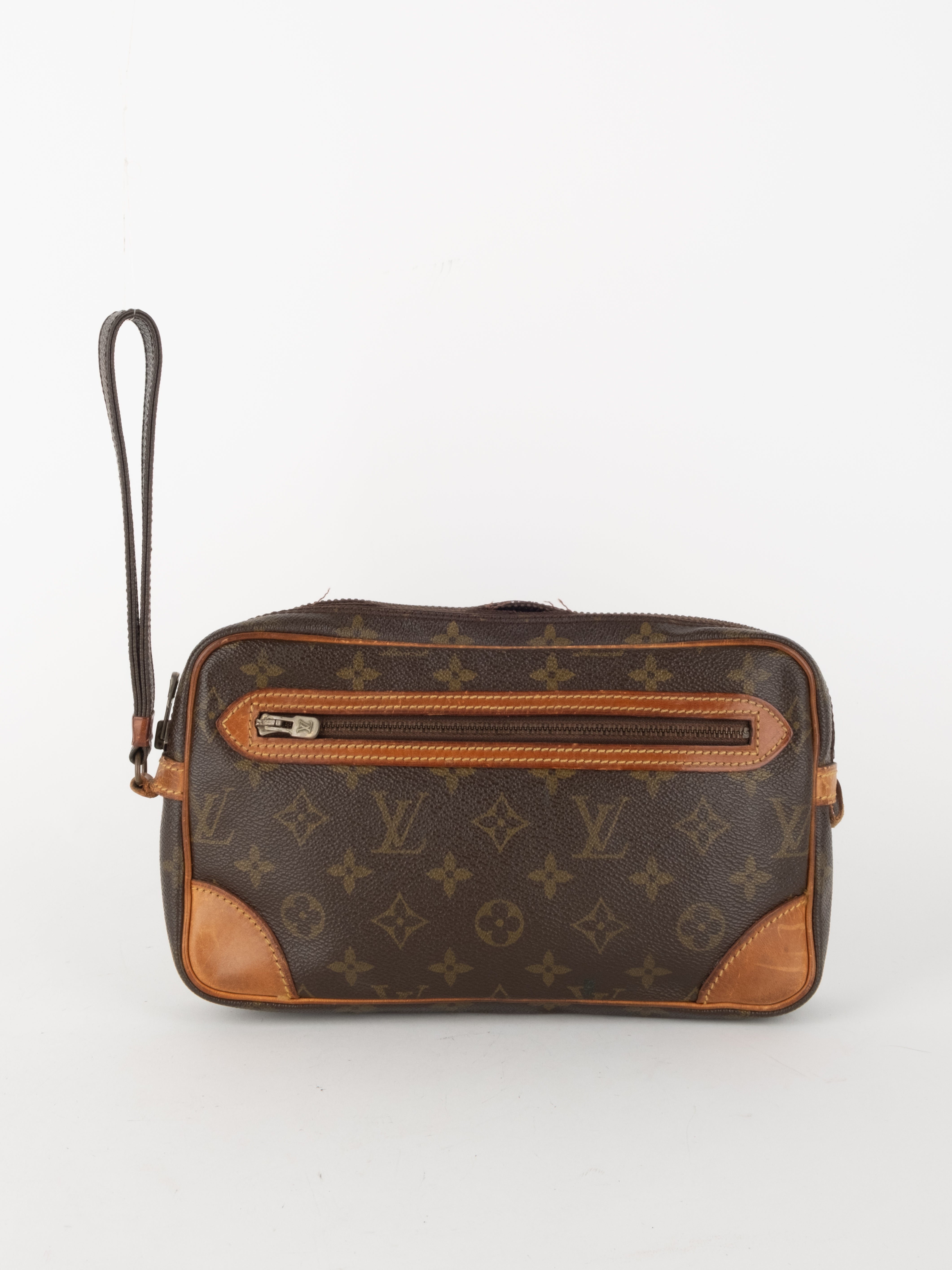 Louis Vuitton Monogram Pochette Clutch