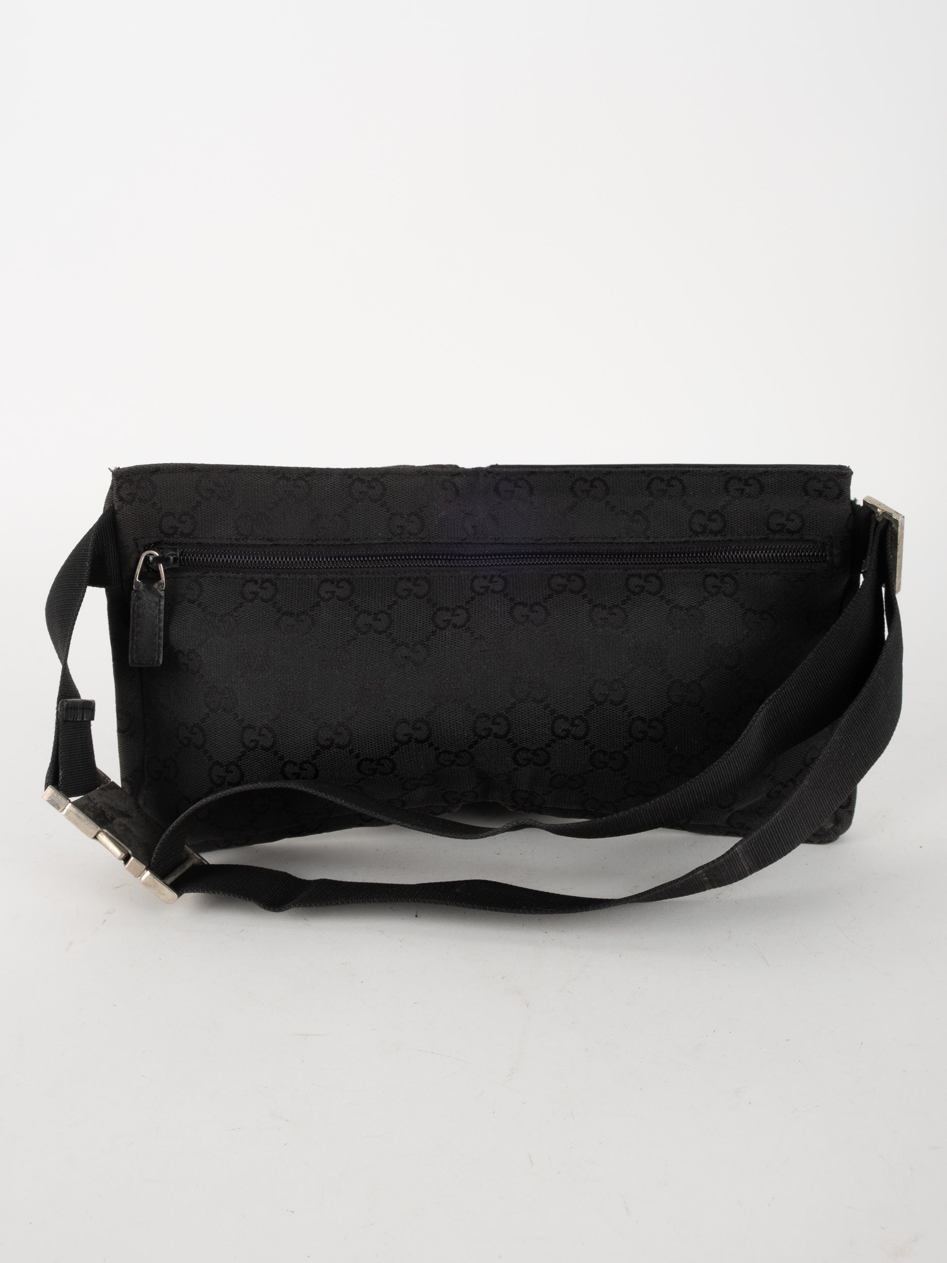 GUCCI Vintage GG Canvas Belt Bag -carrie bradshaw sex and the city 90׳