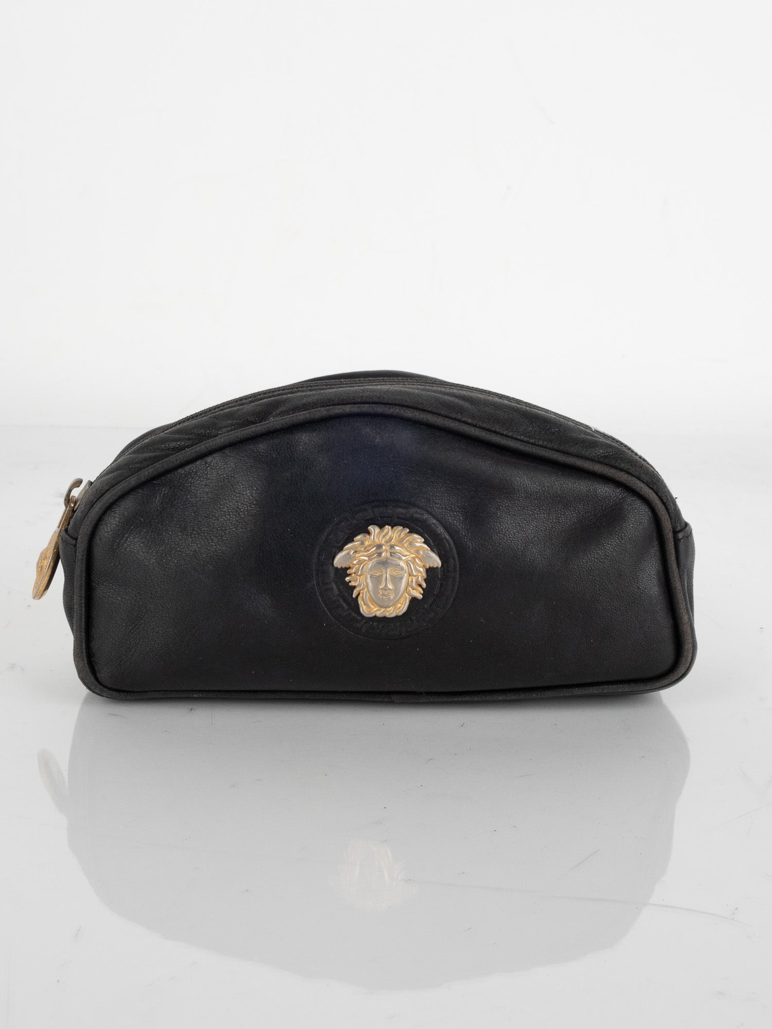 Gianni Versace Leather Cosmetic Pouch – Black & Gold Medusa נדיר במיוחד וקשה להשגה