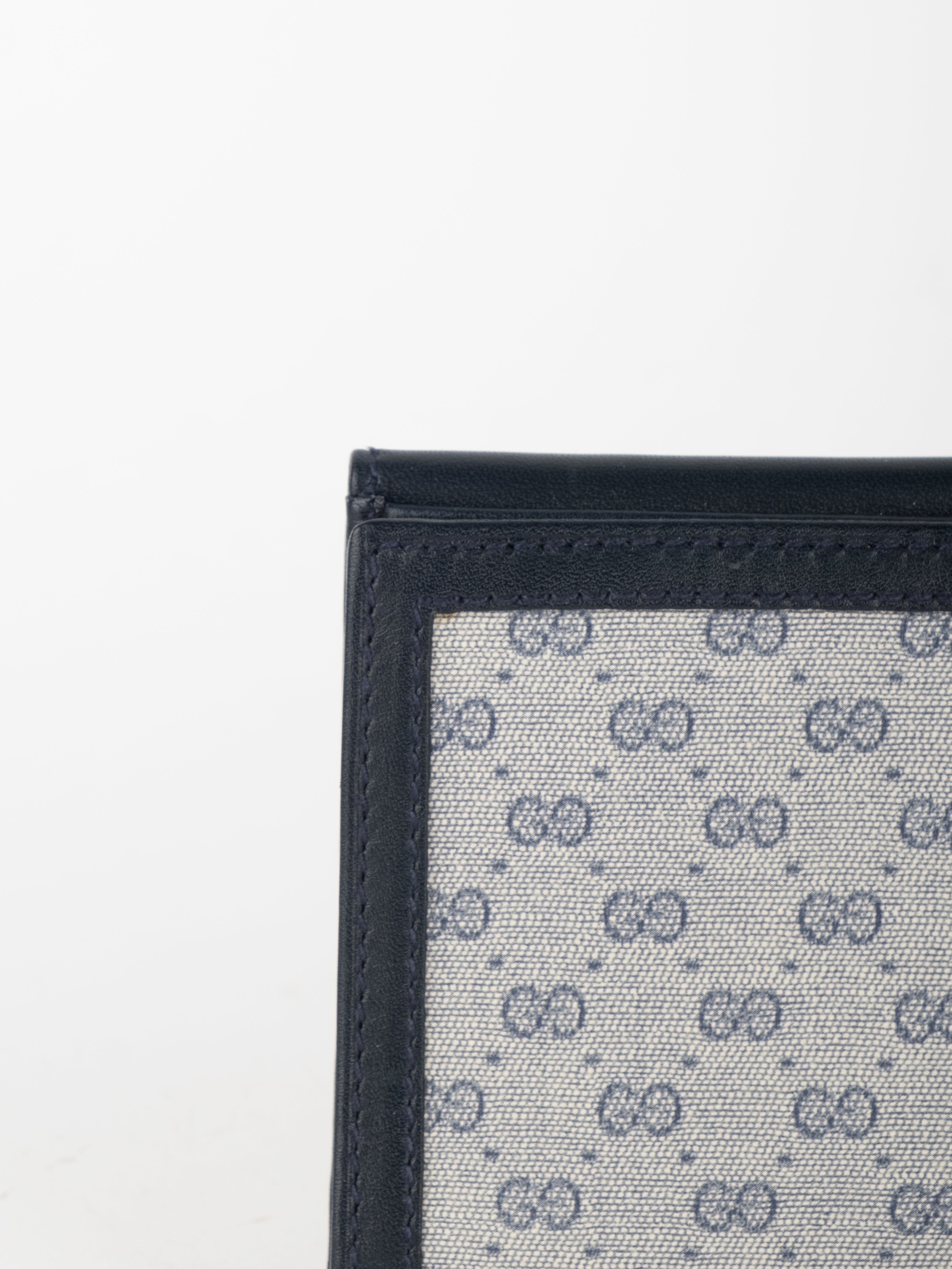 Gucci GG Supreme Continental Wallet