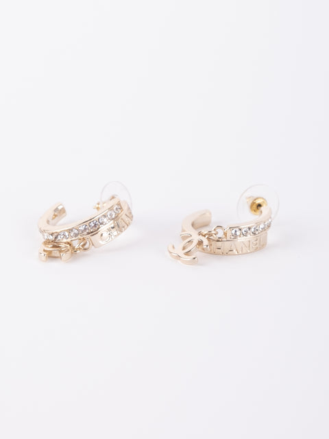 CHANEL Vintage Crystal CC Hoop Earrings by Karl Lagerfeld – Early 2000s נדיר במיוחד