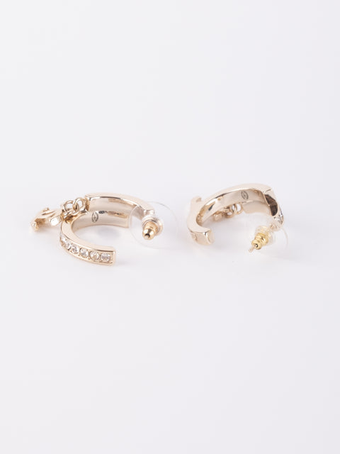 CHANEL Vintage Crystal CC Hoop Earrings by Karl Lagerfeld – Early 2000s נדיר במיוחד