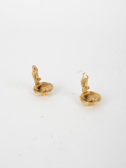 CHANEL Vintage Textured CC Button Earrings Gold Karl Lagerfeld era נדיר במיוחד שנות ה-90'