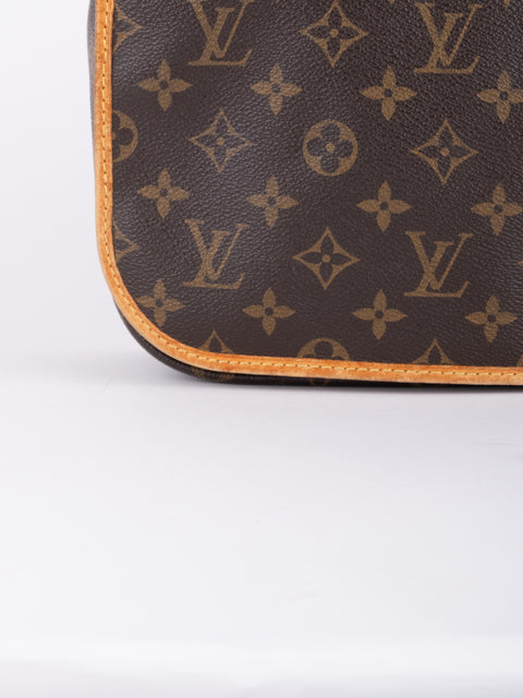 LOUIS VUITTON Vintage Monogram Reporter PM Shoulder Bag