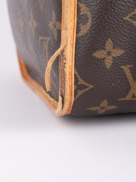 LOUIS VUITTON Vintage Monogram Reporter PM Shoulder Bag
