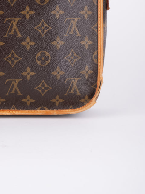 LOUIS VUITTON Vintage Monogram Reporter PM Shoulder Bag