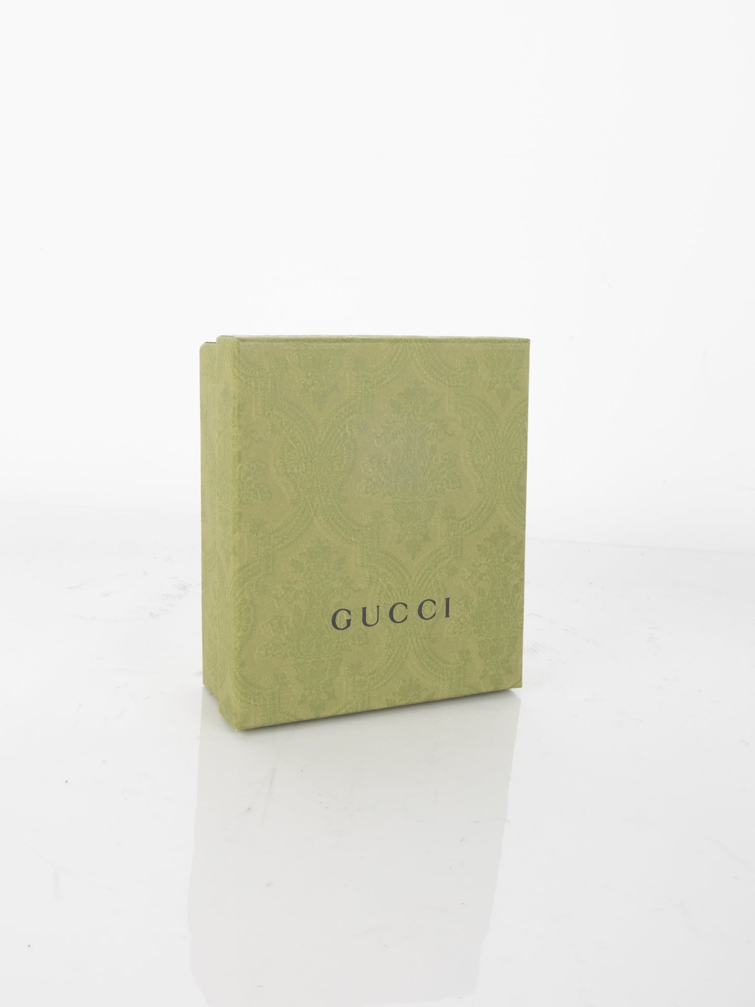 Gucci box