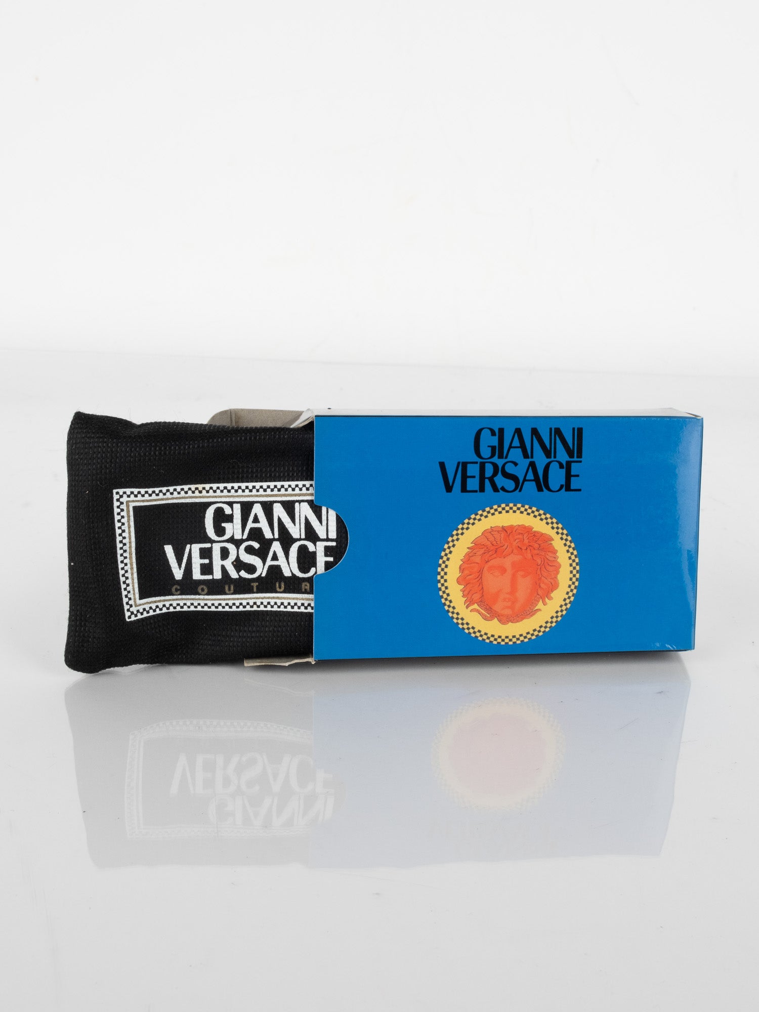 GIANNI VERSACE – Vintage Leather Medusa Key Holder נדיר במיוחד