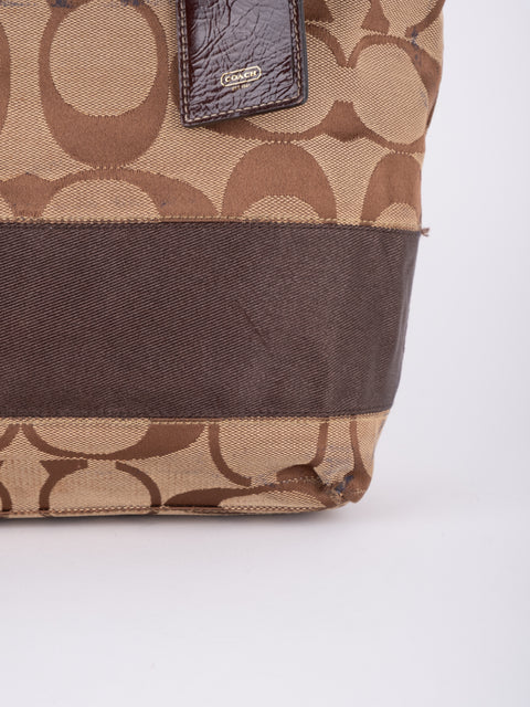 COACH Vintage Signature Brown Trim Tote Bag