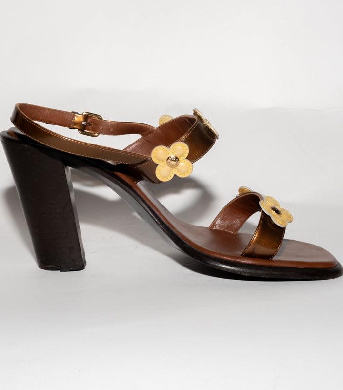 Brown Leather Sandals With Flowers - Volver