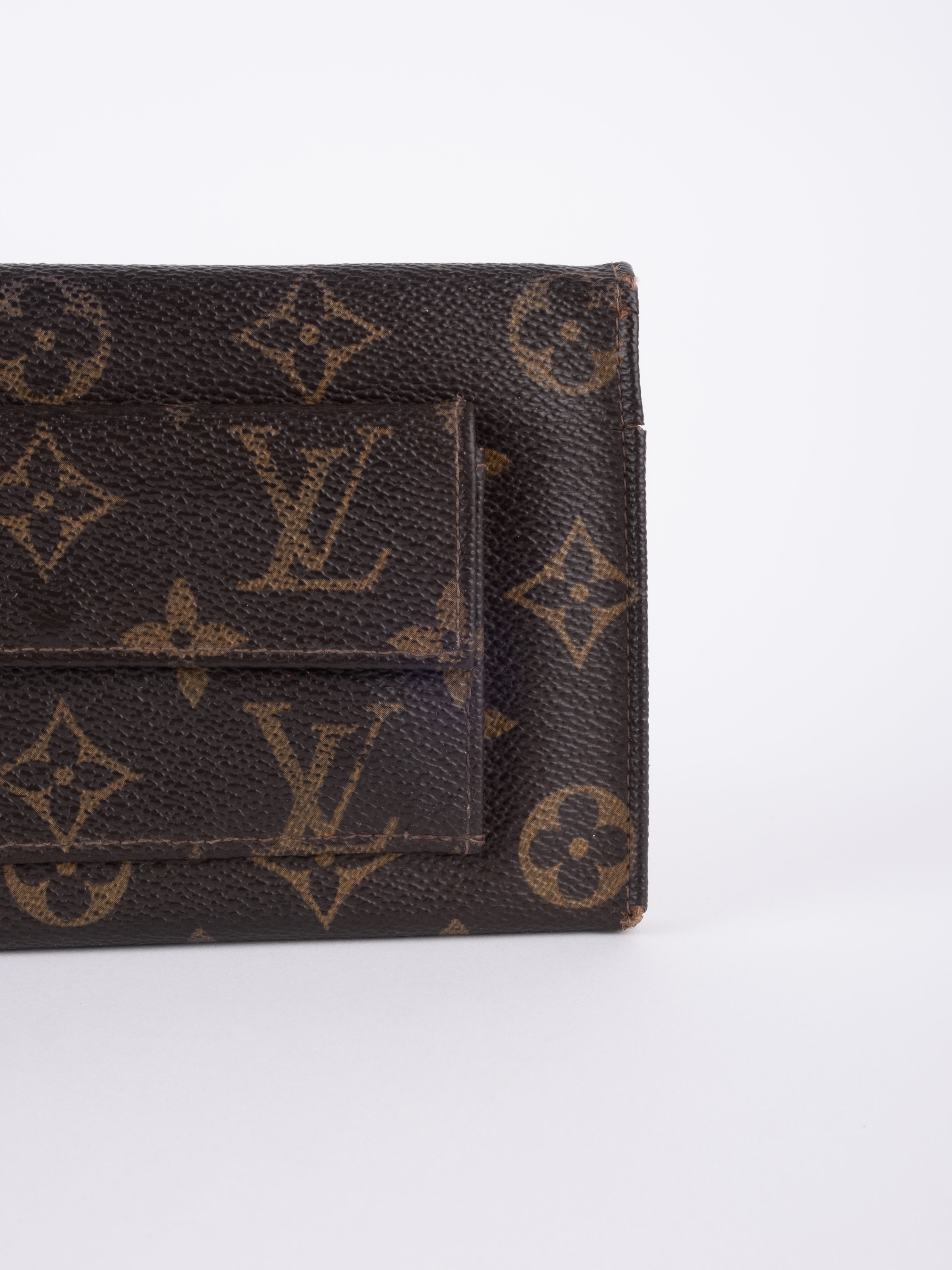LOUISVUITTON wallet