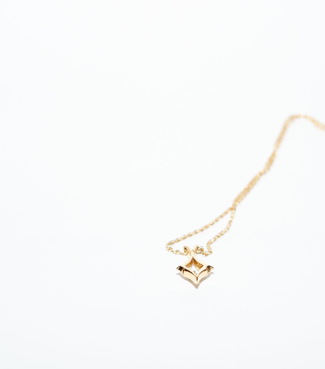 Sparkly Golden Diamond Logo Necklaces - Volver