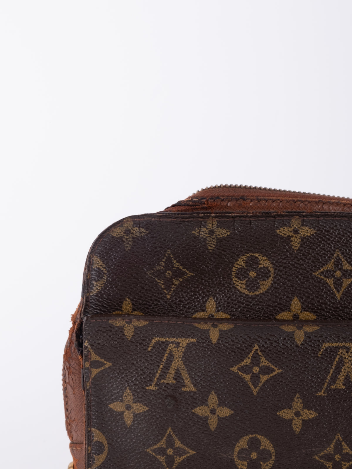 LOUIS VUITTON Monogram Vintage Cosmetic Pouch